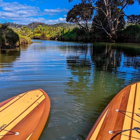 Adventurer'S Chest - Pohutukawa Hotel Hotwater Beach ภายนอก รูปภาพ